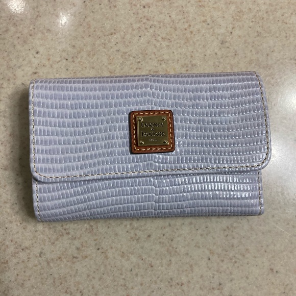 Dooney and bourke wallet - Picture 1 of 8